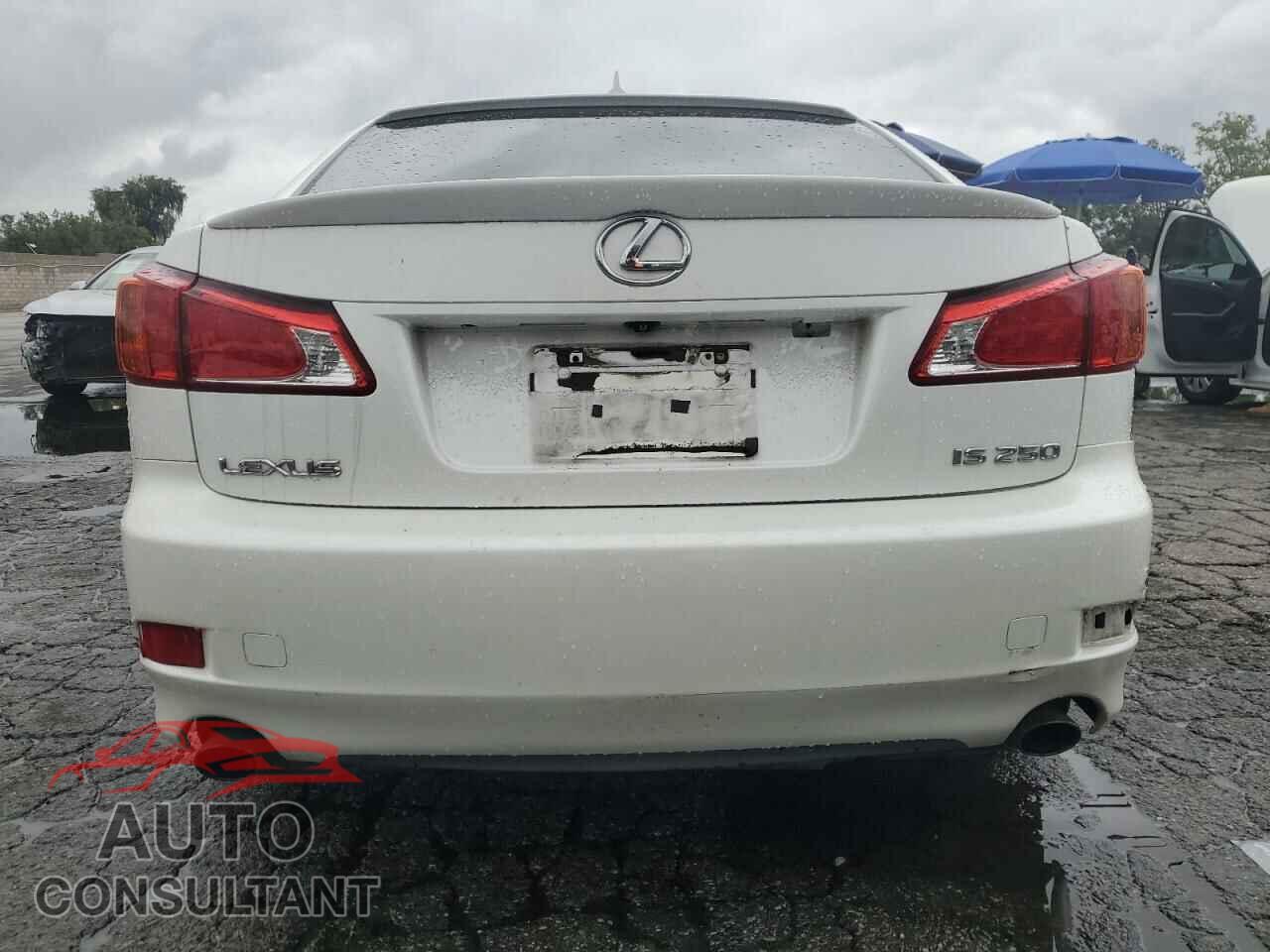LEXUS IS 2010 - JTHBF5C26A5107557
