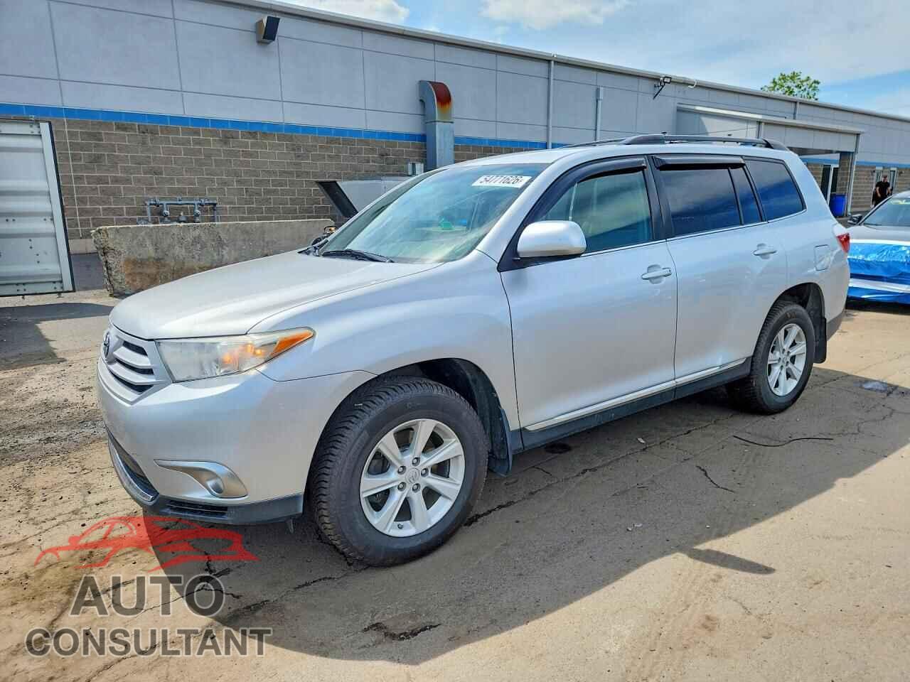 TOYOTA HIGHLANDER 2011 - 5TDBK3EH4BS065890