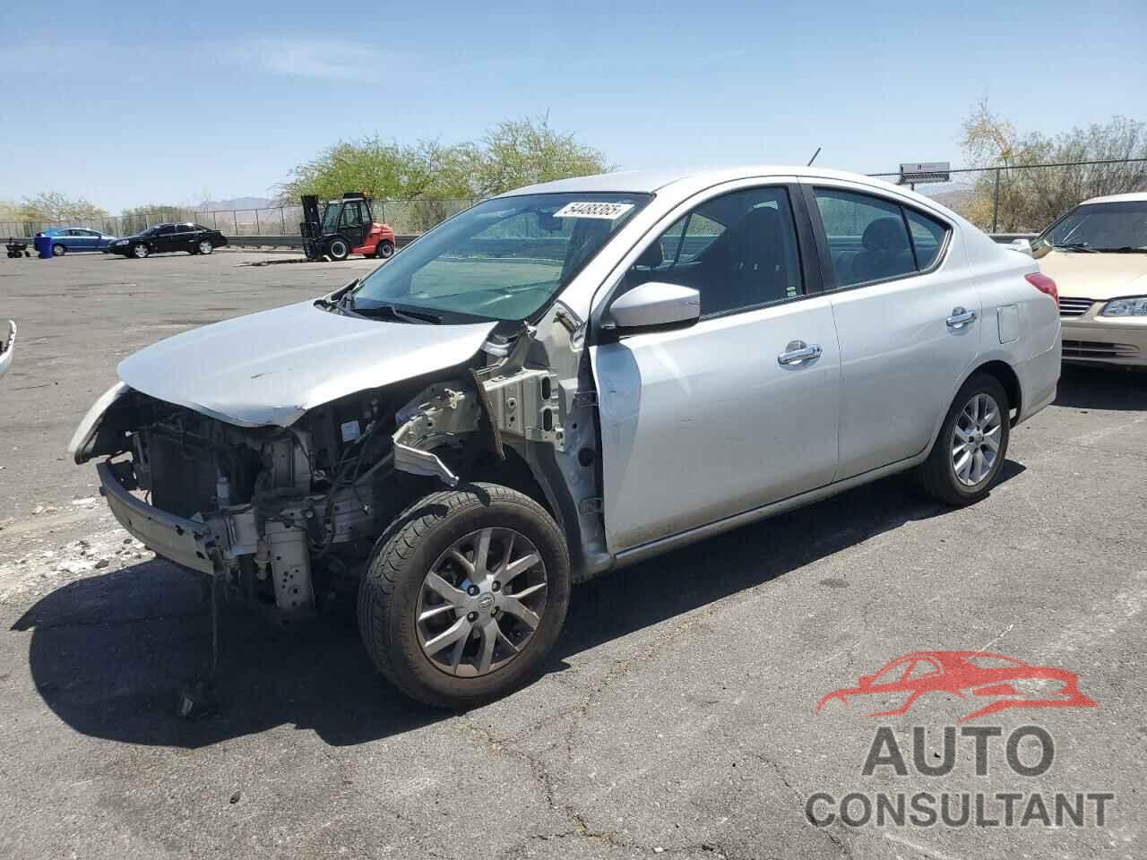 NISSAN VERSA 2018 - 3N1CN7AP5JL880171