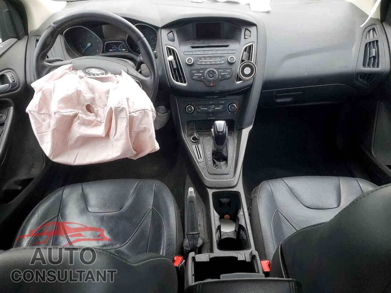 FORD FOCUS 2016 - 1FADP3F2XGL374413