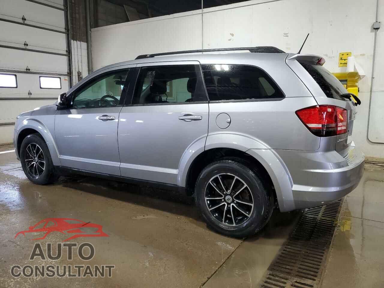 DODGE JOURNEY 2018 - 3C4PDCAB2JT352747