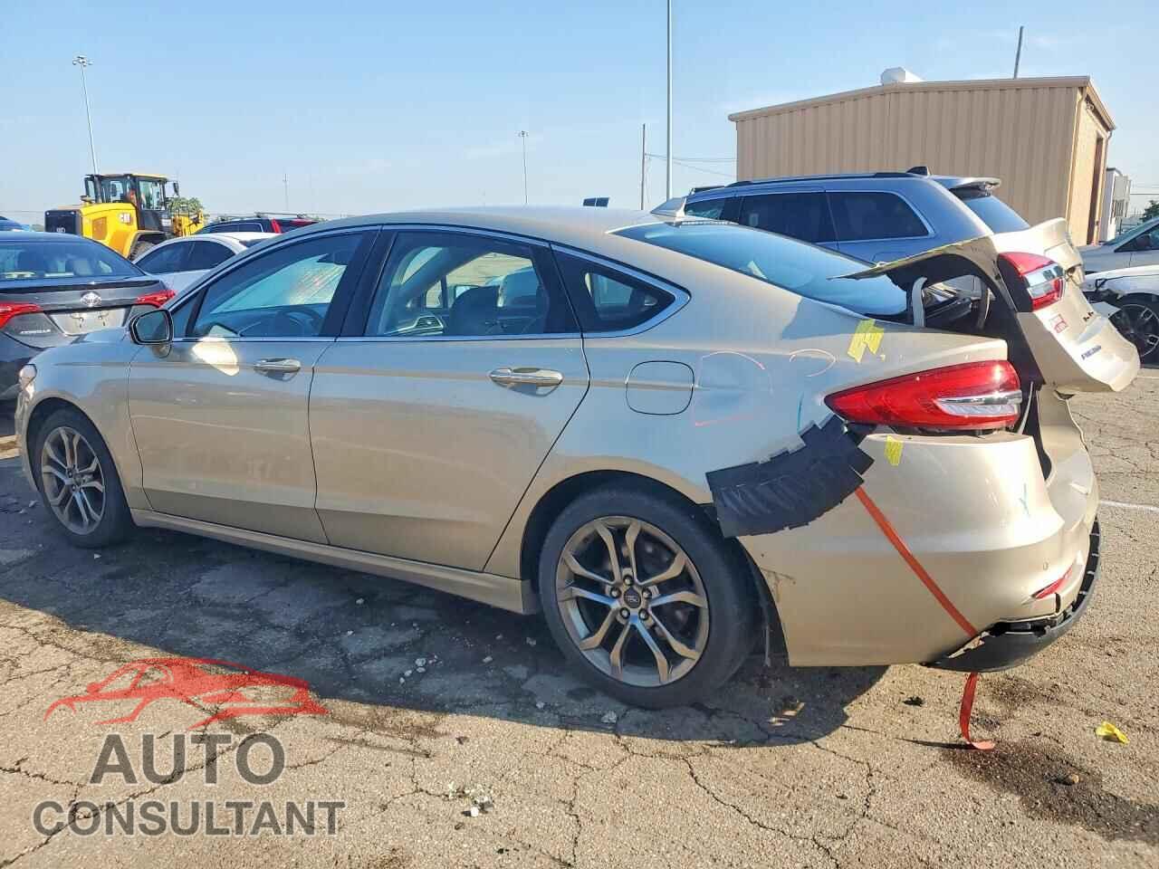 FORD FUSION 2019 - 3FA6P0CD4KR139612