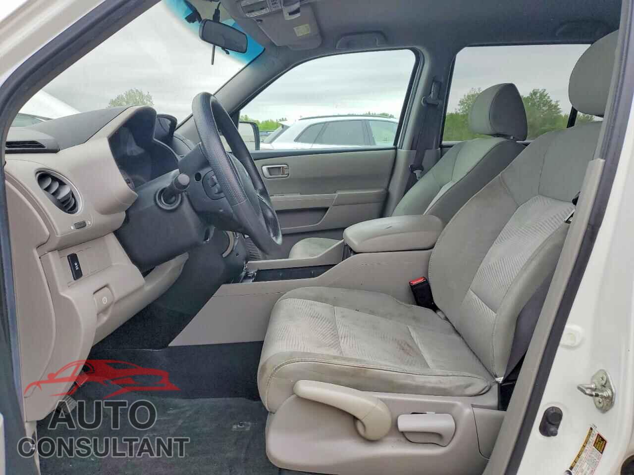 HONDA PILOT 2013 - 5FNYF4H20DB044568