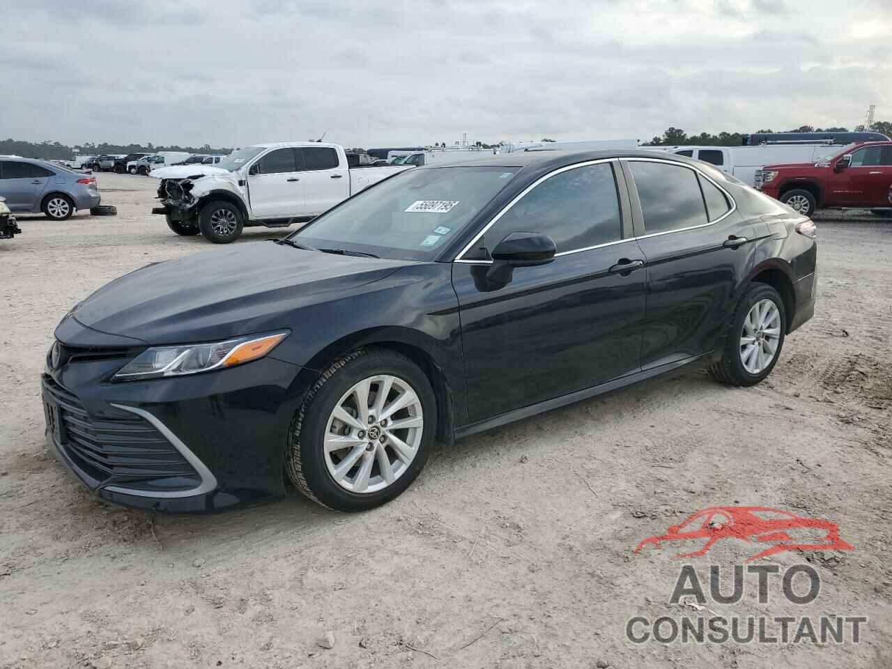 TOYOTA CAMRY 2022 - 4T1C11AK2NU693410