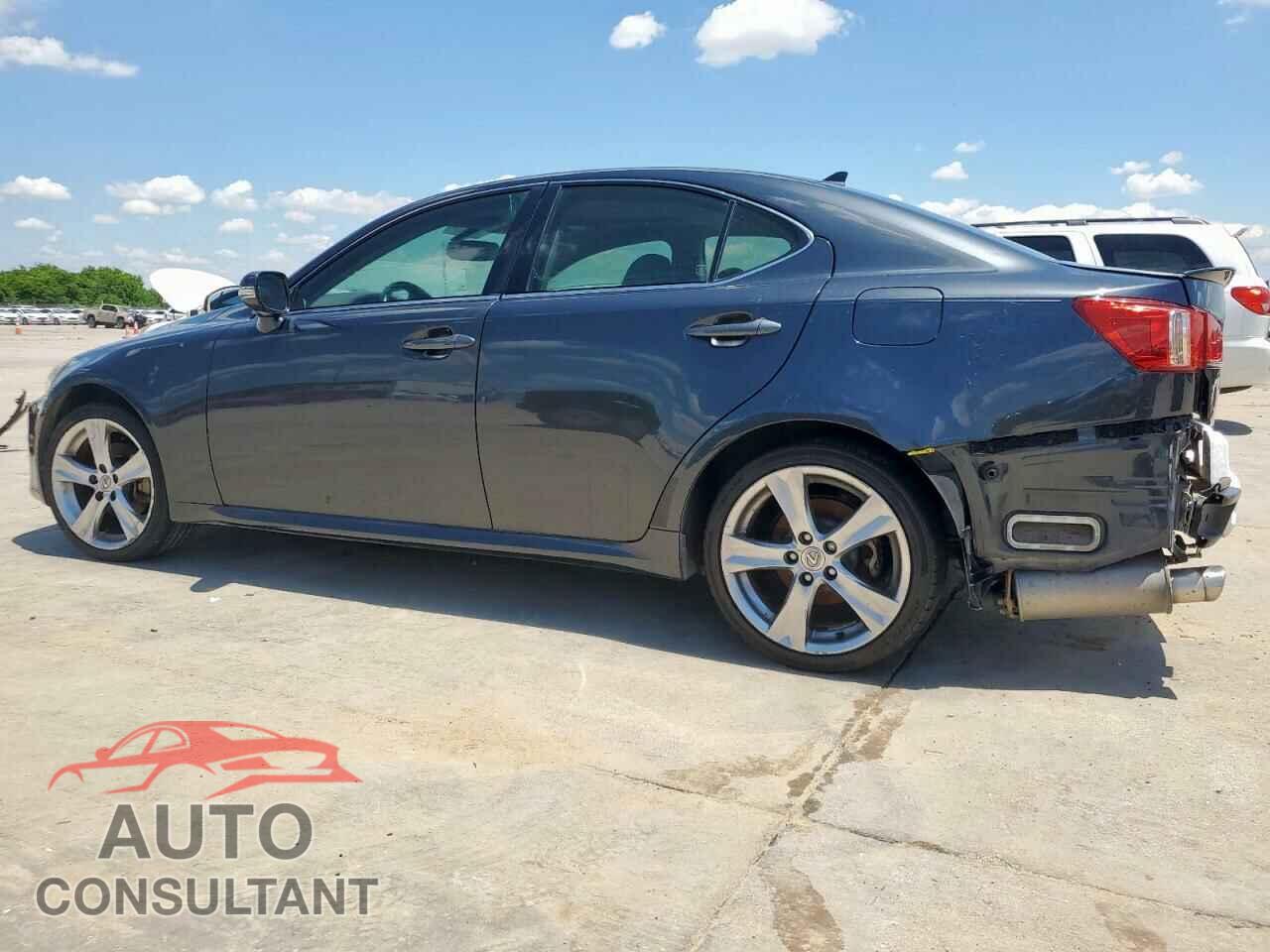 LEXUS IS 2011 - JTHBF5C21B5137549