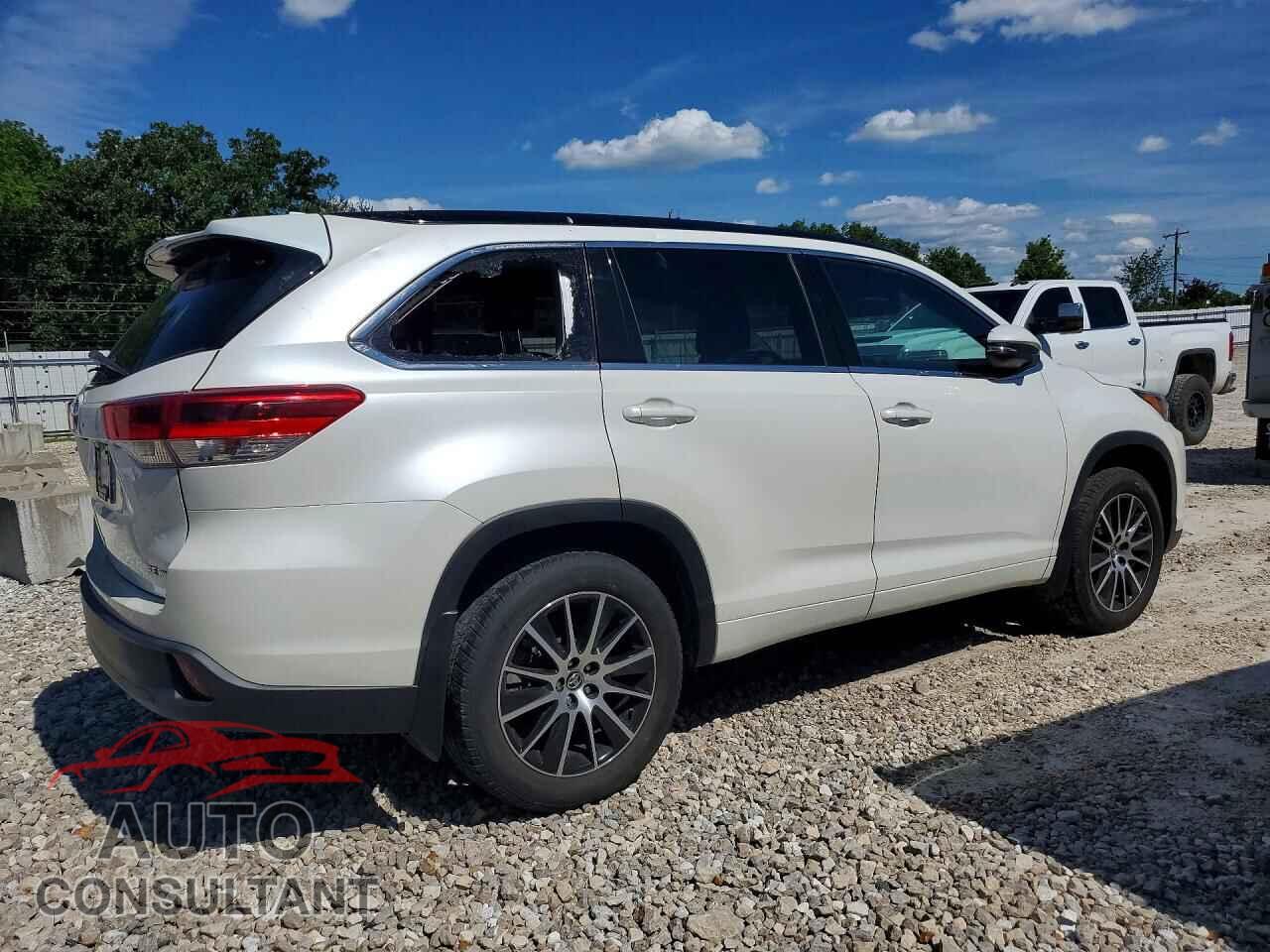 TOYOTA HIGHLANDER 2017 - 5TDJZRFH3HS478983