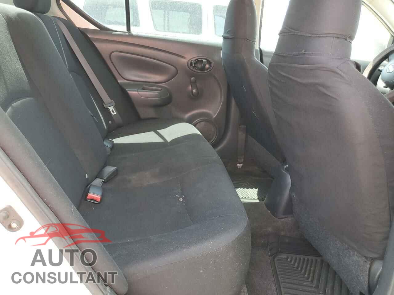 NISSAN VERSA 2013 - 3N1CN7AP1DL832638