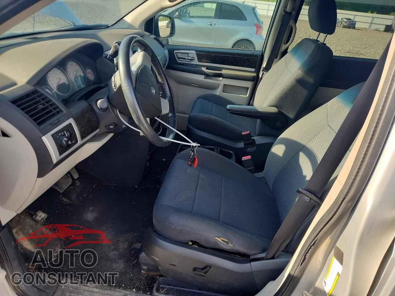 DODGE CARAVAN 2010 - 2D4RN5D14AR174544