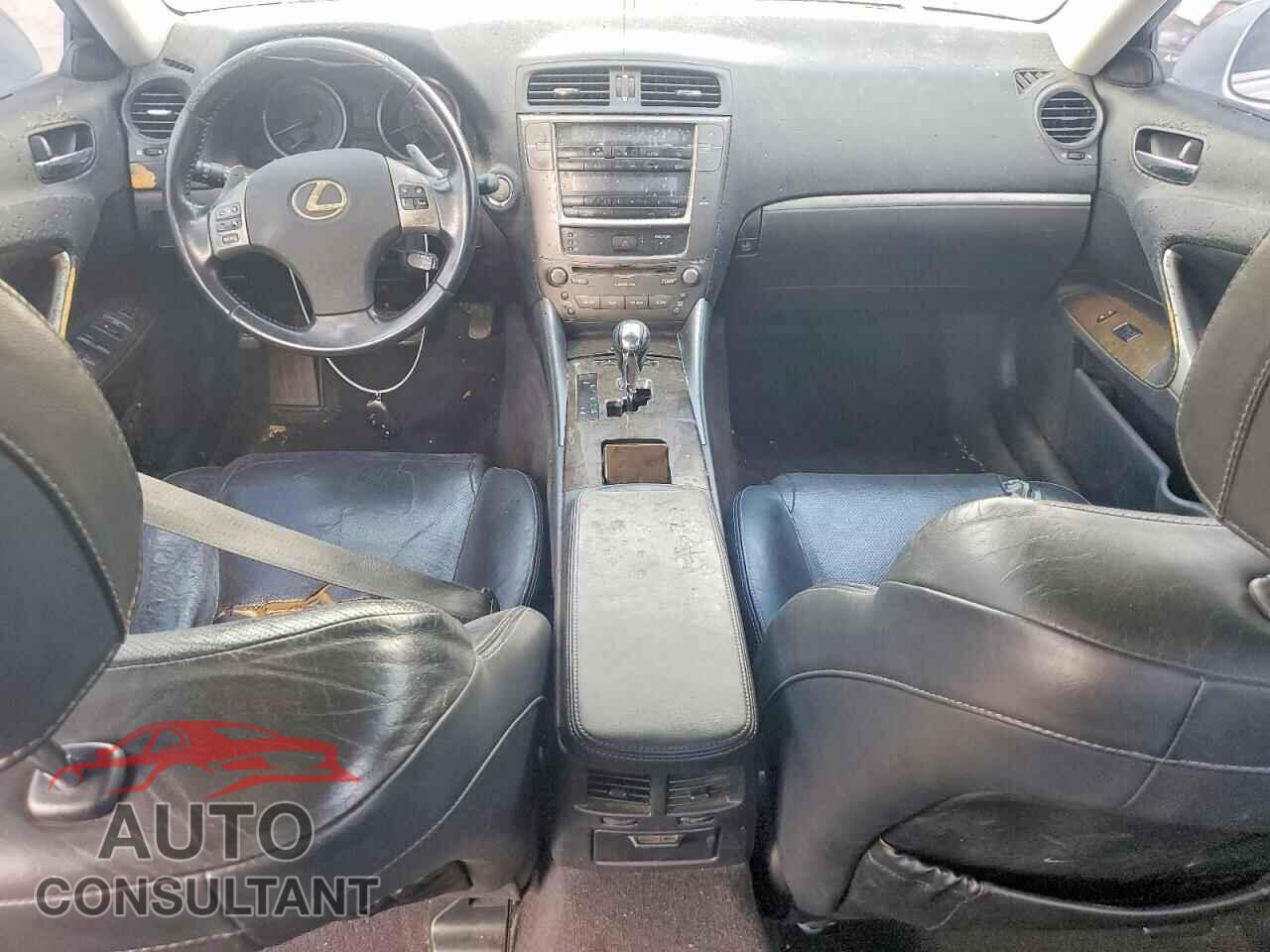 LEXUS IS 2011 - JTHBF5C24B5137299