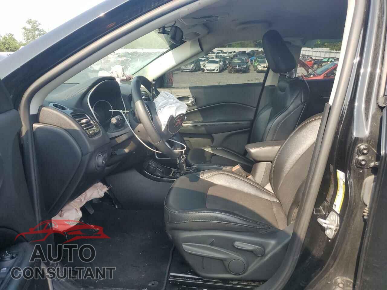 JEEP COMPASS 2019 - 3C4NJDBBXKT734126