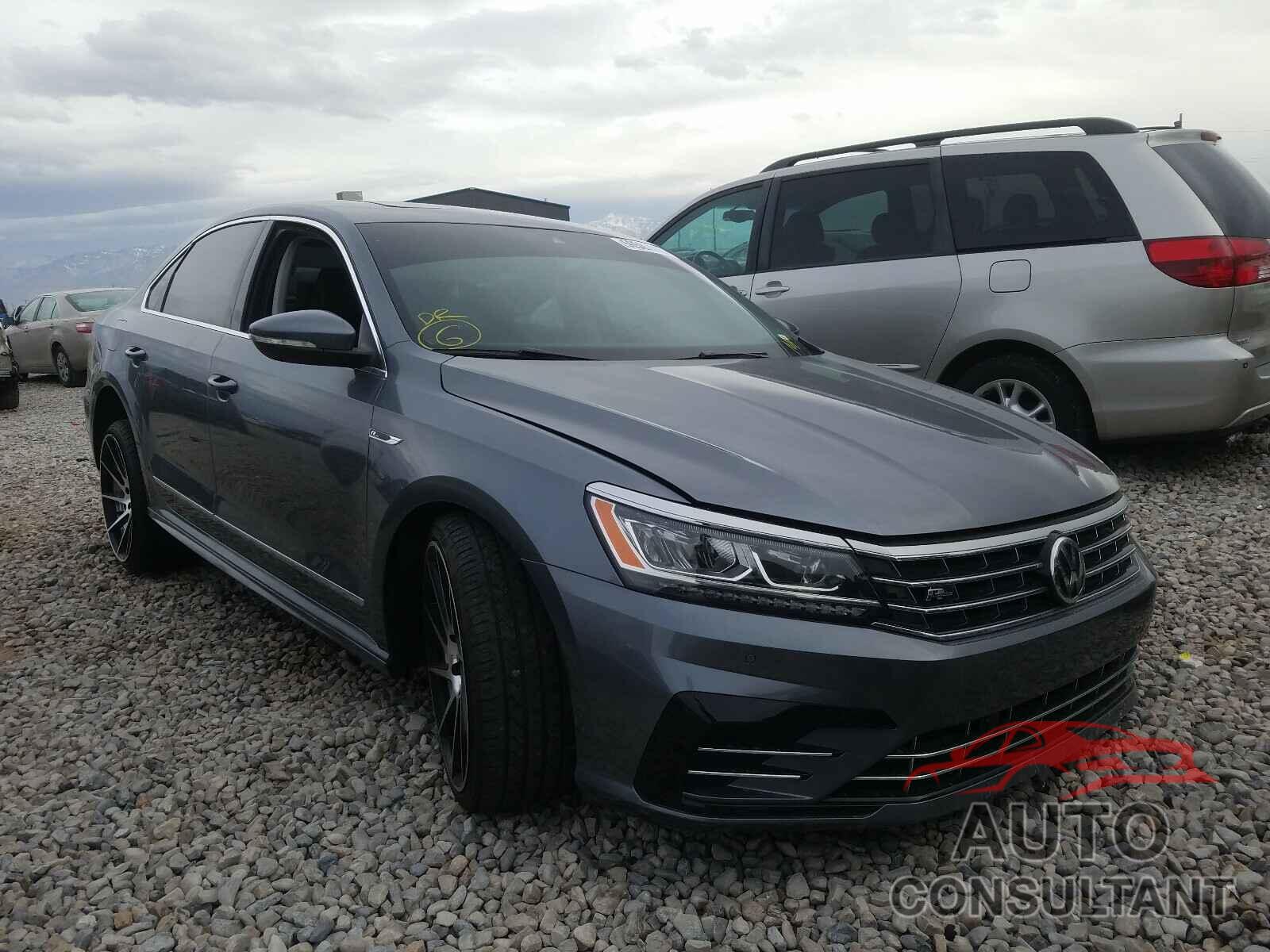 VOLKSWAGEN PASSAT 2019 - 1VWMA7A34KC004776