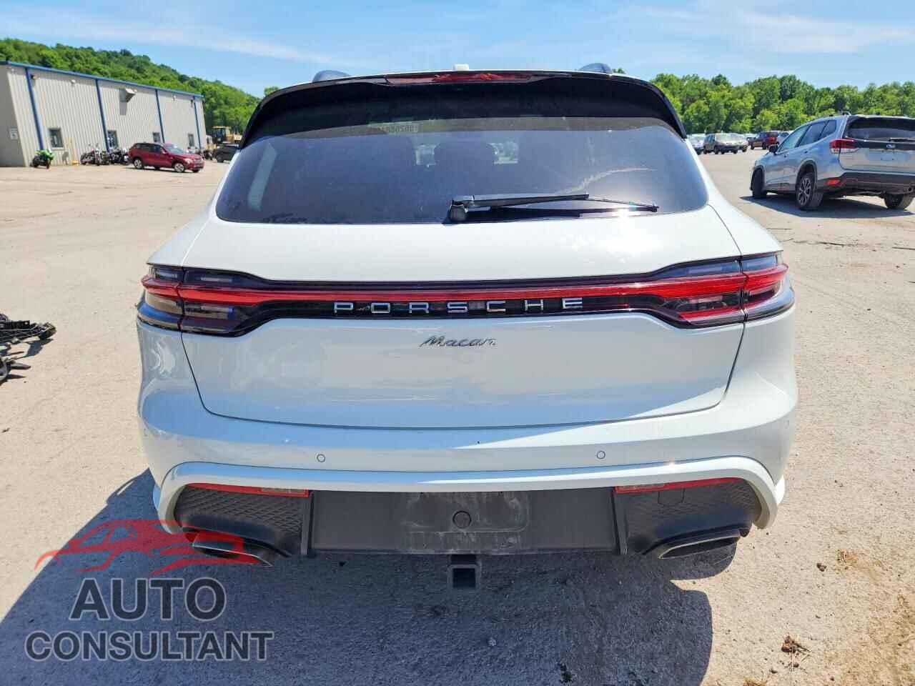 PORSCHE MACAN 2023 - WP1AA2A5XPLB14537