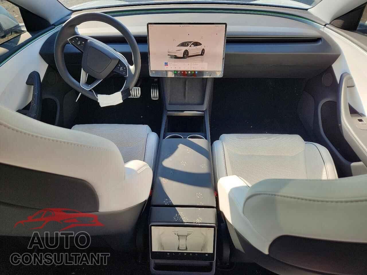 TESLA MODEL 3 2025 - 5YJ3E1ET1SF961069