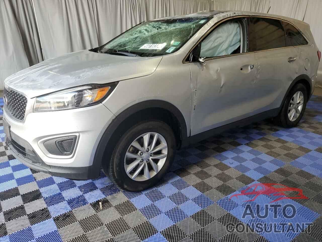 KIA SORENTO 2018 - 5XYPG4A34JG352732