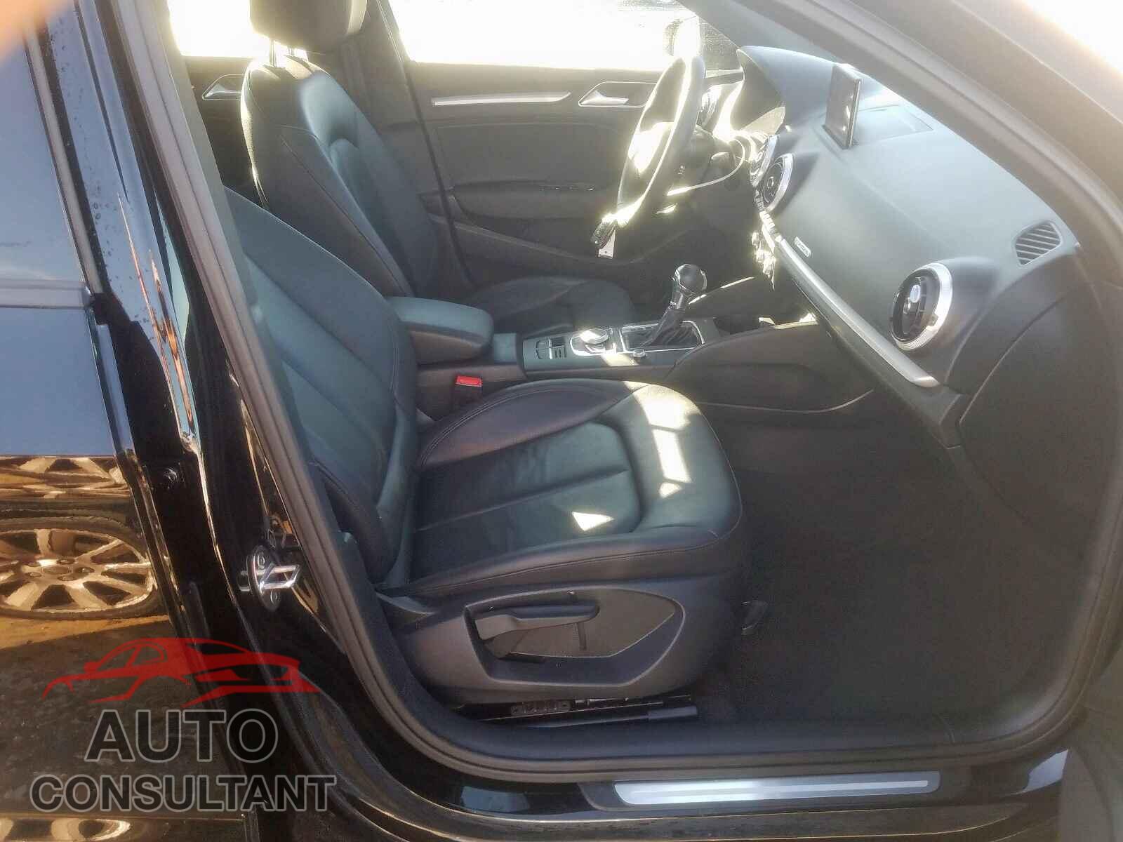 AUDI A3 2017 - WAUB8GFF3H1027167