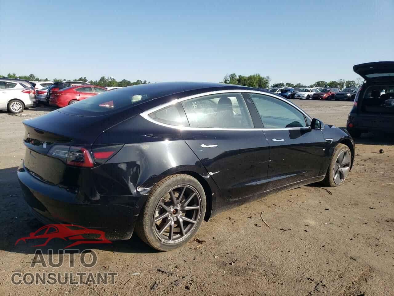 TESLA MODEL 3 2018 - 5YJ3E1EA1JF070258