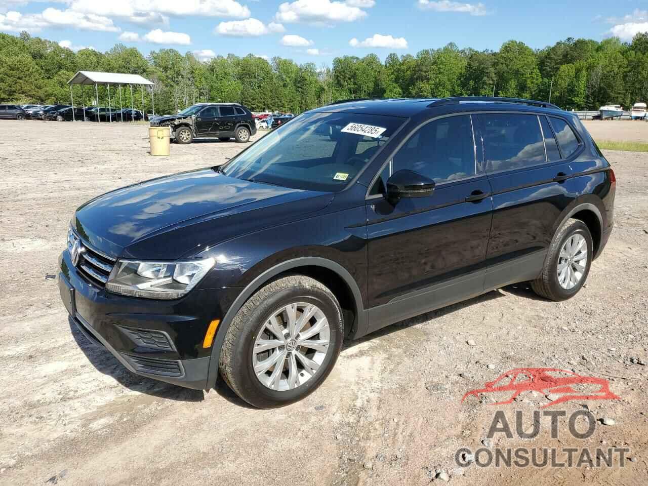VOLKSWAGEN TIGUAN 2018 - 3VV0B7AXXJM122461