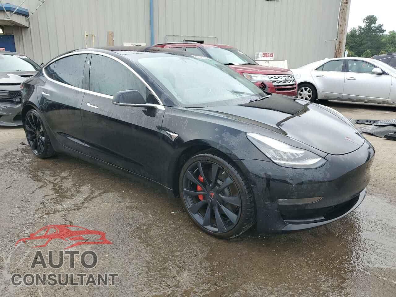 TESLA MODEL 3 2018 - 5YJ3E1EB5JF080994
