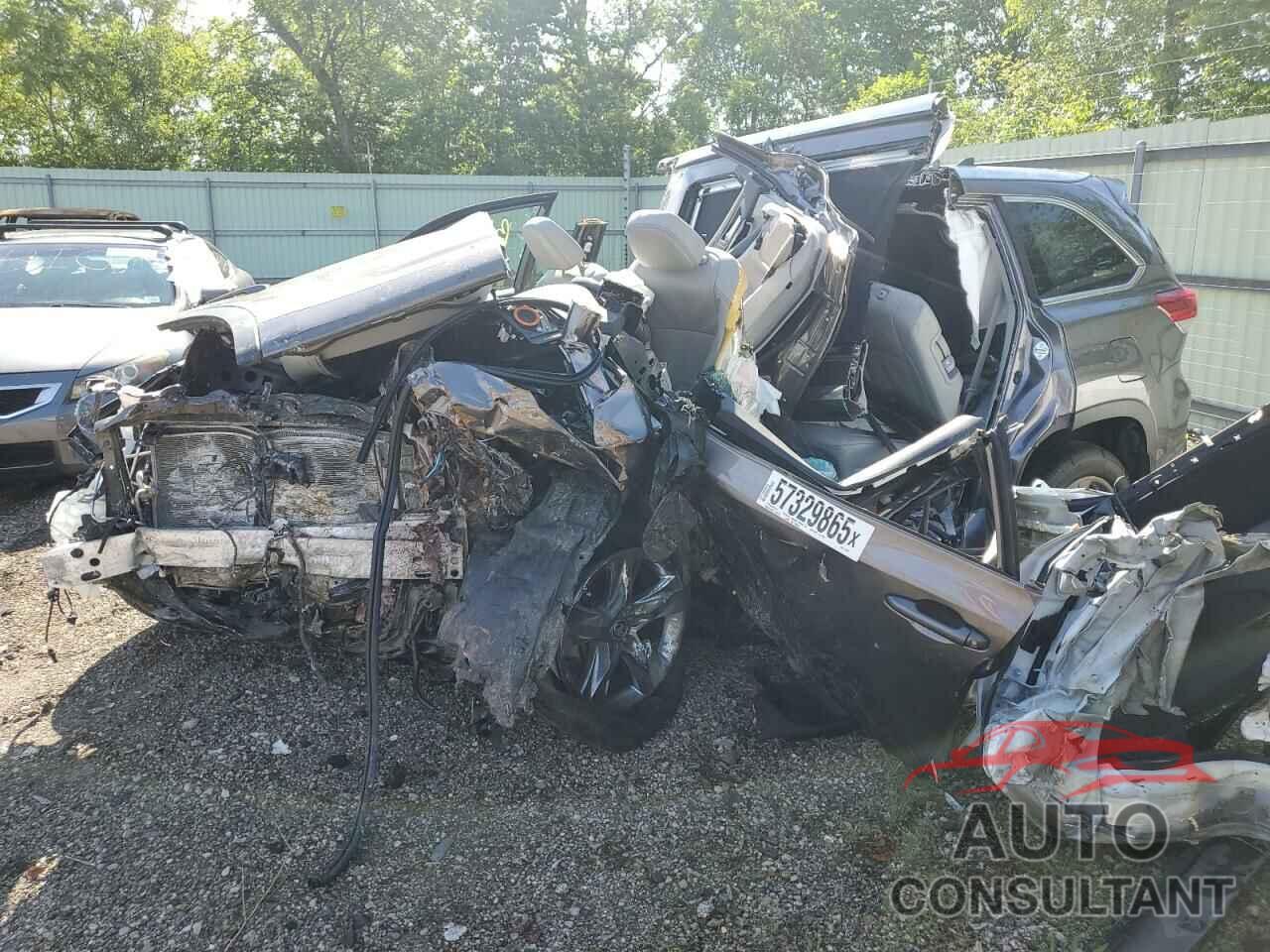 TOYOTA HIGHLANDER 2019 - 5TDDZRFH8KS747872