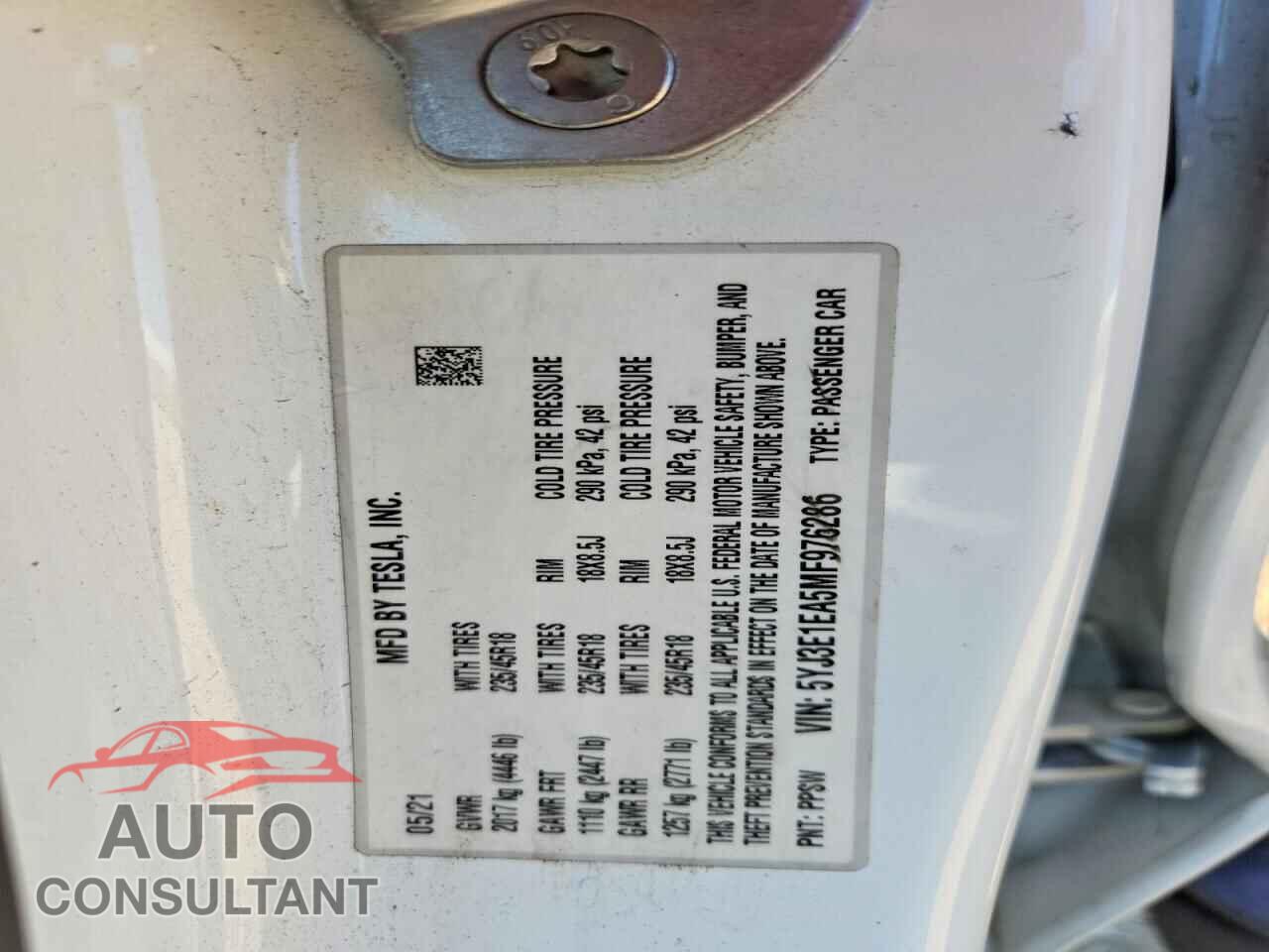 TESLA MODEL 3 2021 - 5YJ3E1EA5MF976286