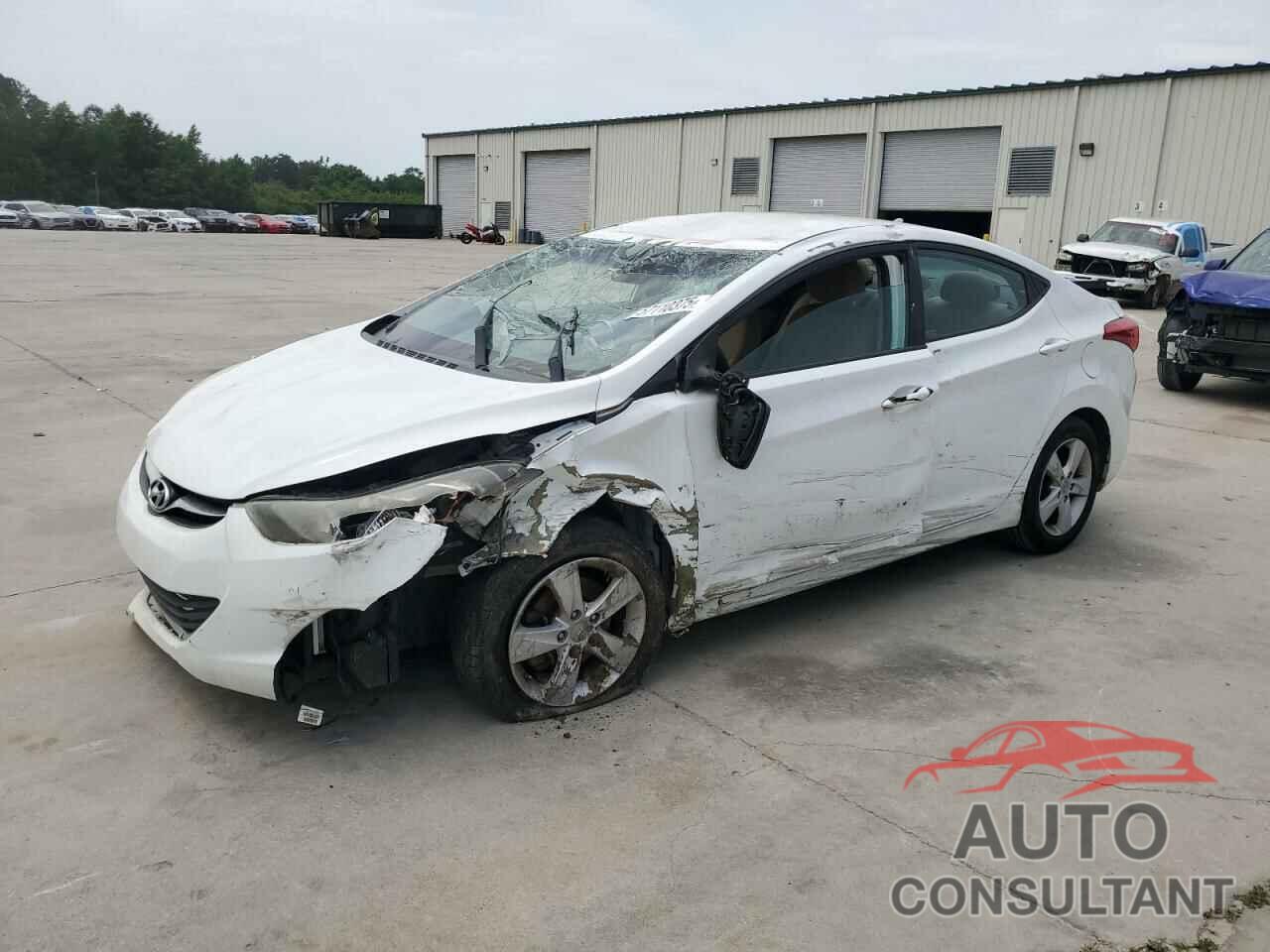 HYUNDAI ELANTRA 2013 - 5NPDH4AE2DH448986