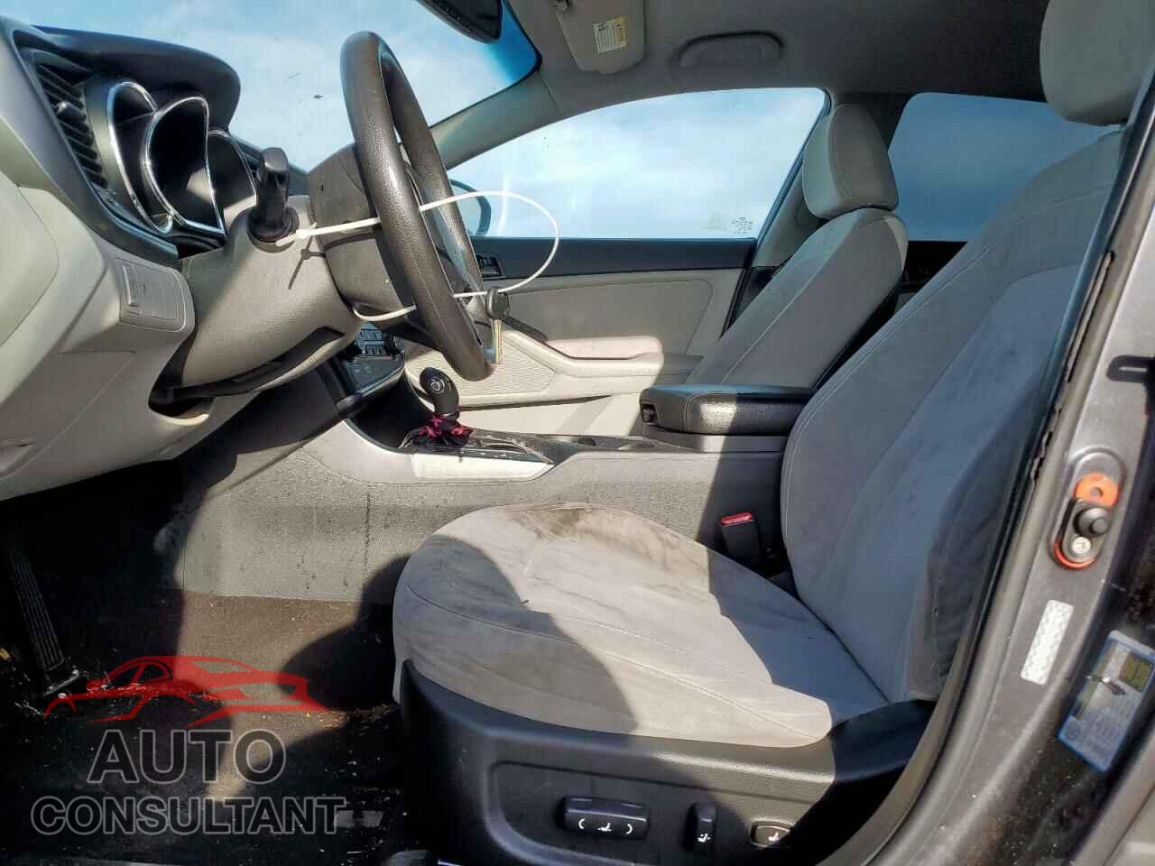 KIA OPTIMA 2011 - KNAGM4A76B5141244