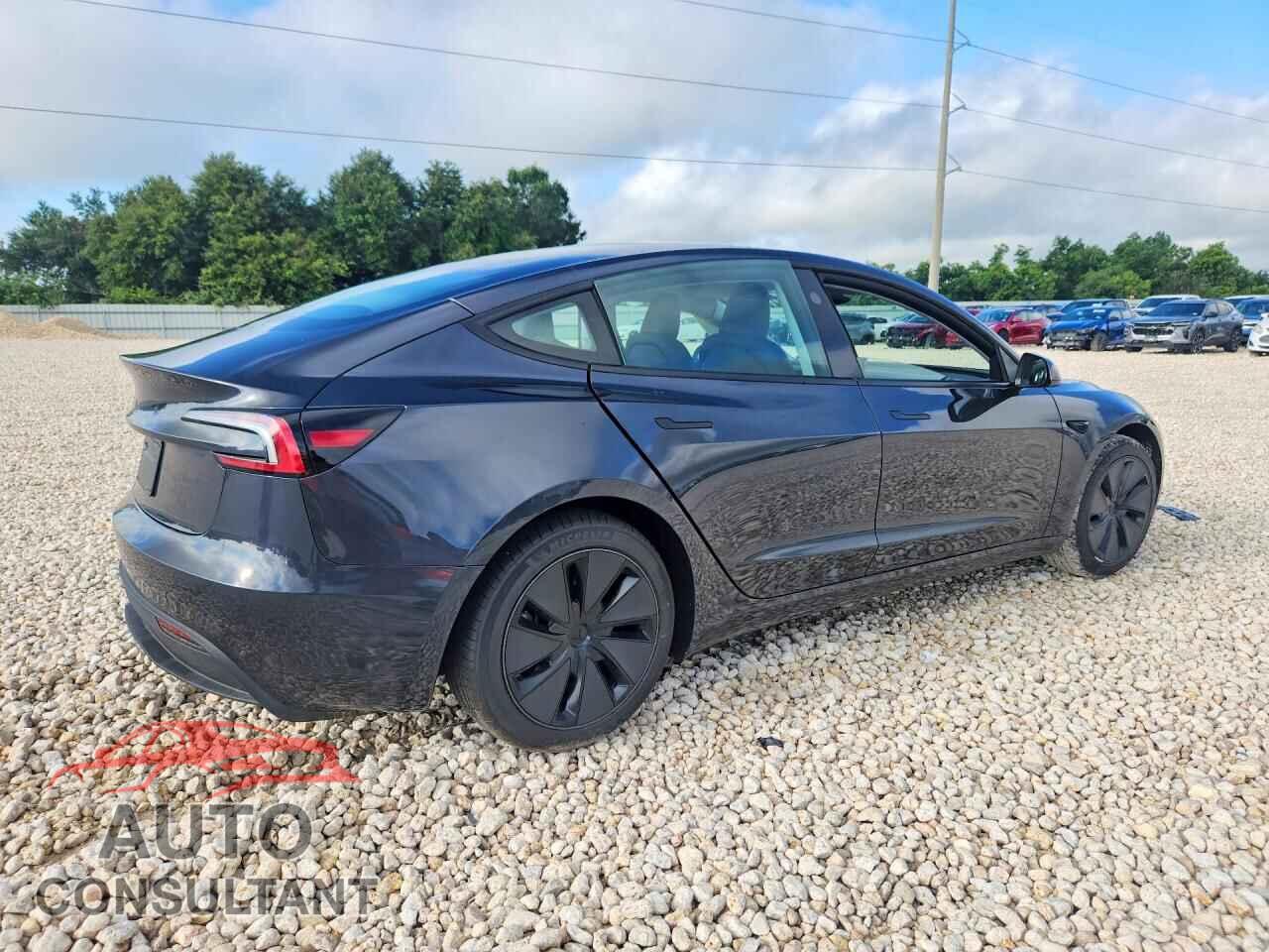 TESLA MODEL 3 2026 - 5YJ3E1EAXTF158485