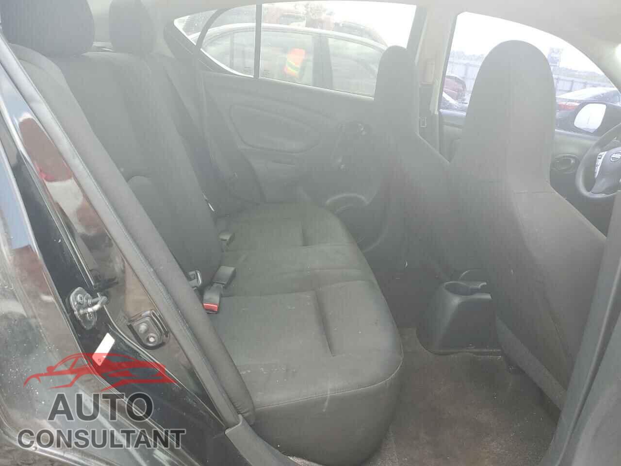 NISSAN VERSA 2017 - 3N1CN7AP3HL826863