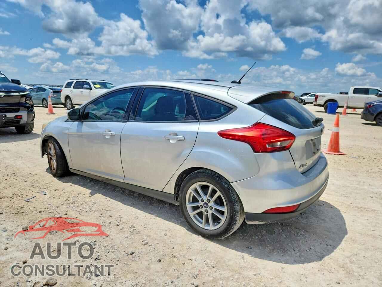 FORD FOCUS 2018 - 1FADP3K24JL326788