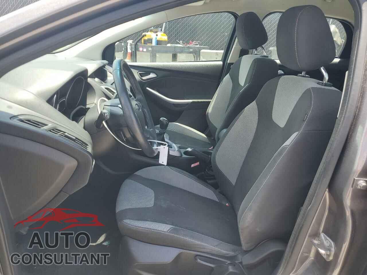 FORD FOCUS 2012 - 1FAHP3K27CL261536