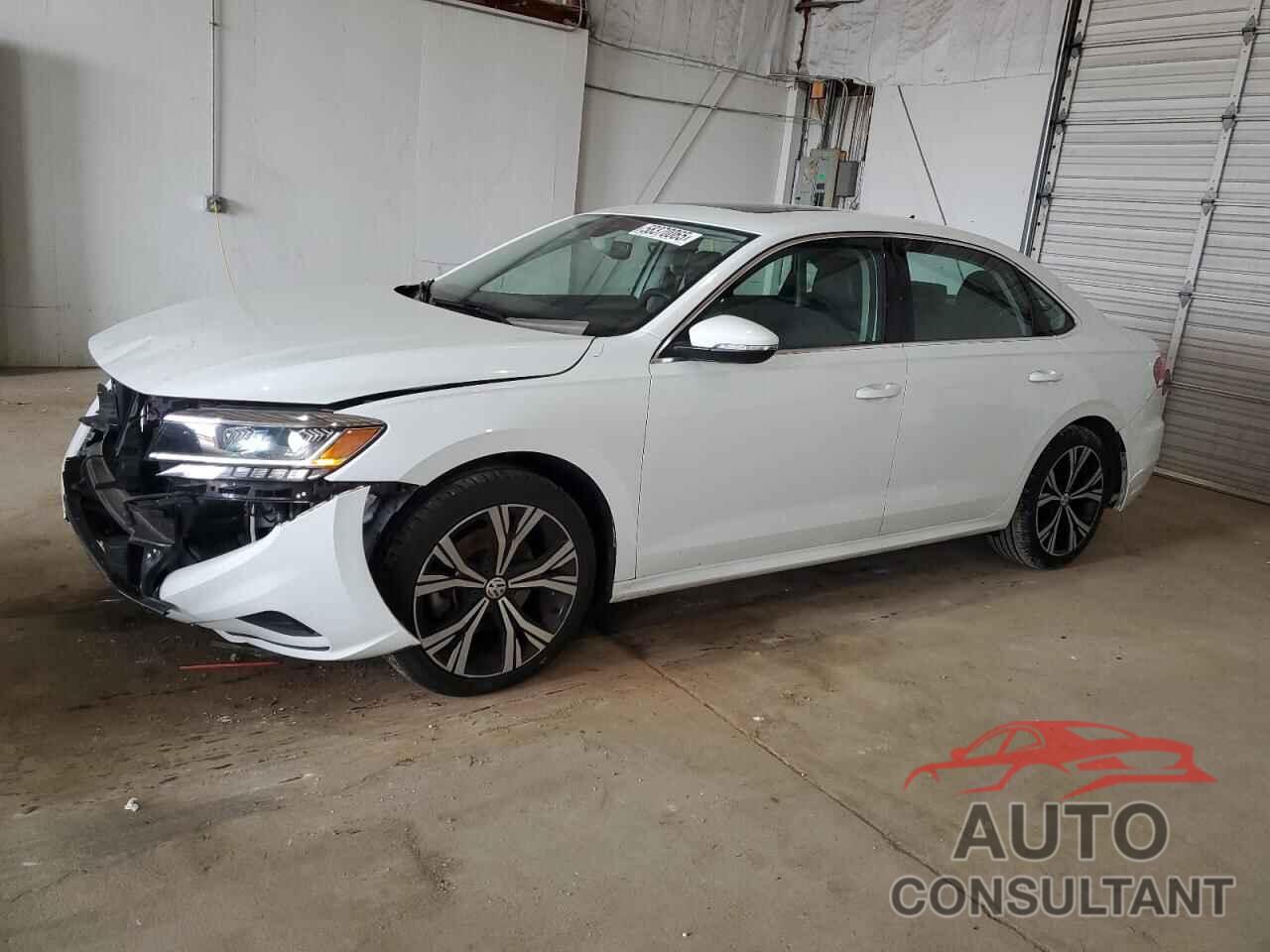 VOLKSWAGEN PASSAT 2022 - 1VWSA7A39NC001660