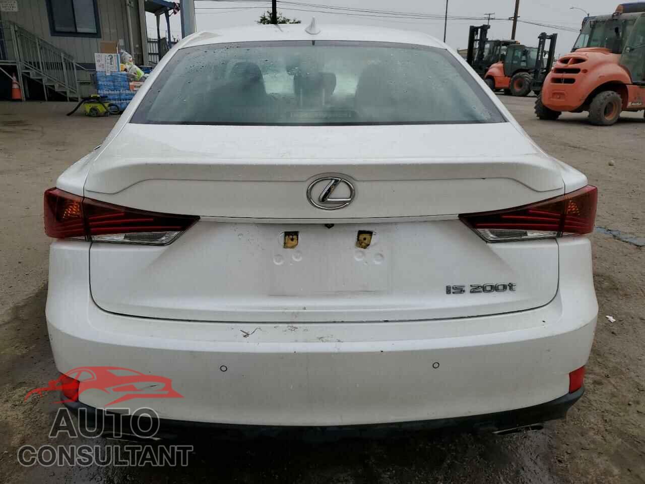LEXUS IS 2017 - JTHBA1D27H5047384