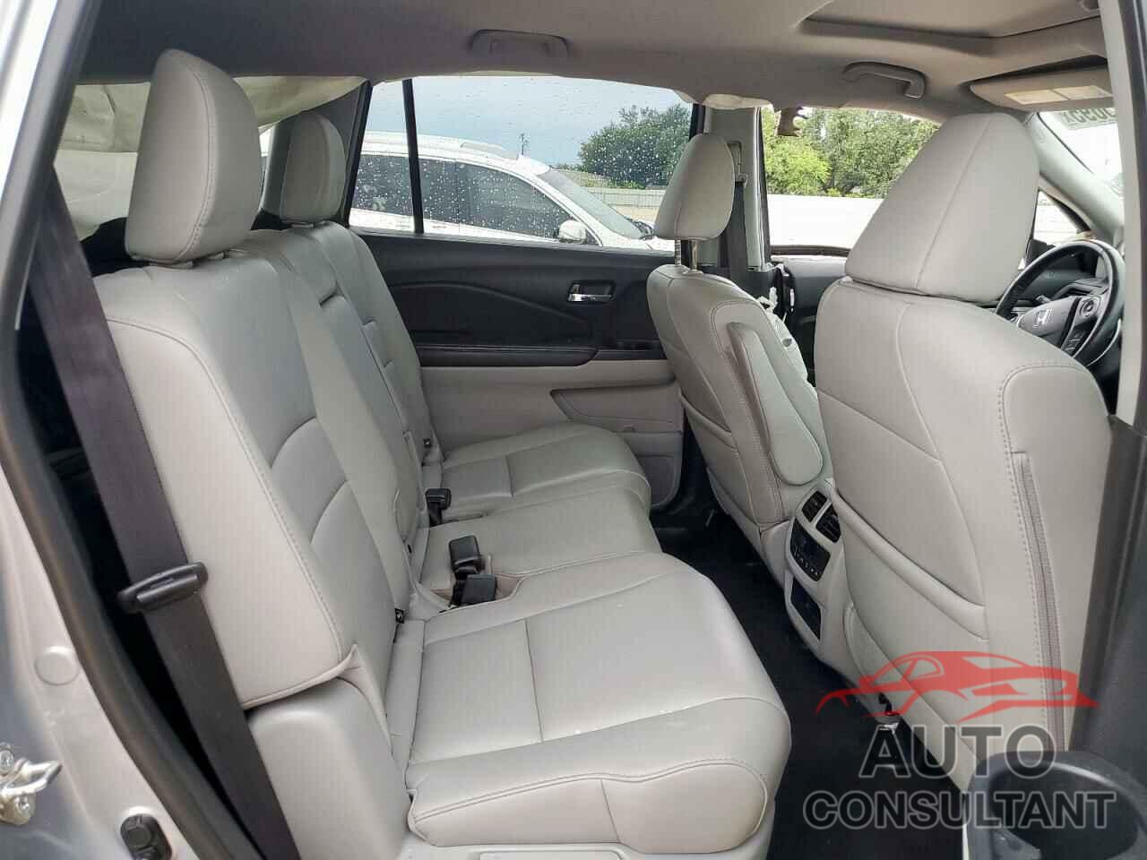 HONDA PILOT 2017 - 5FNYF6H51HB022736