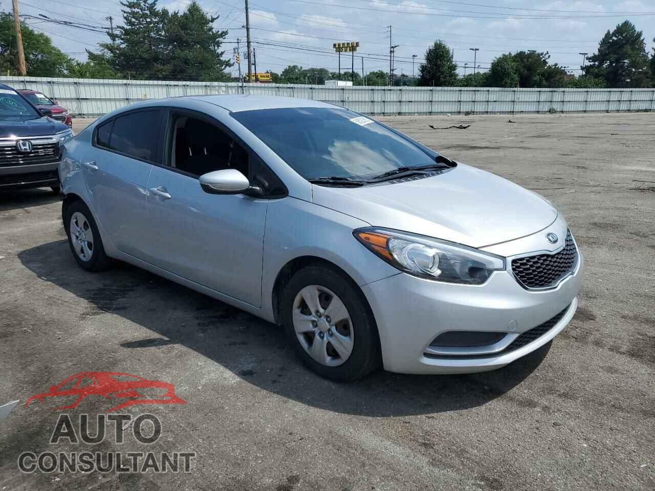 KIA FORTE 2016 - KNAFK4A68G5559871