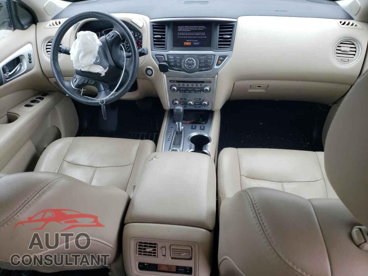 NISSAN PATHFINDER 2017 - 5N1DR2MM5HC660427