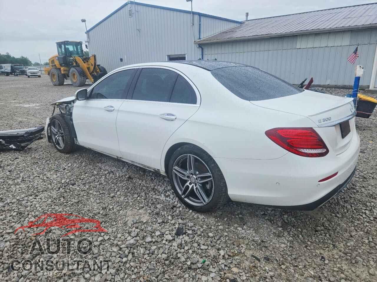 MERCEDES-BENZ E-CLASS 2017 - WDDZF4KB4HA062153