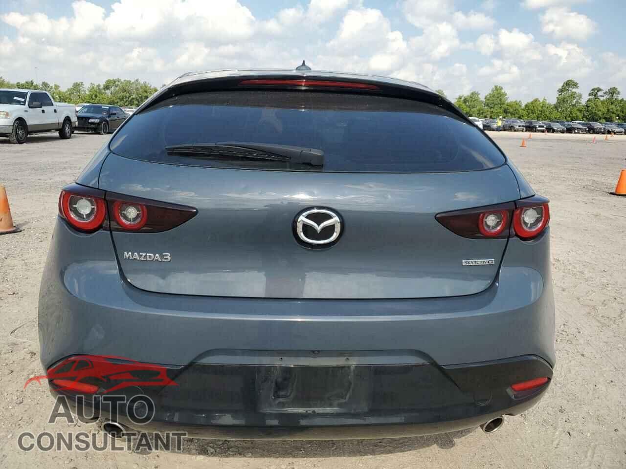 MAZDA 3 2022 - JM1BPAML0N1513801