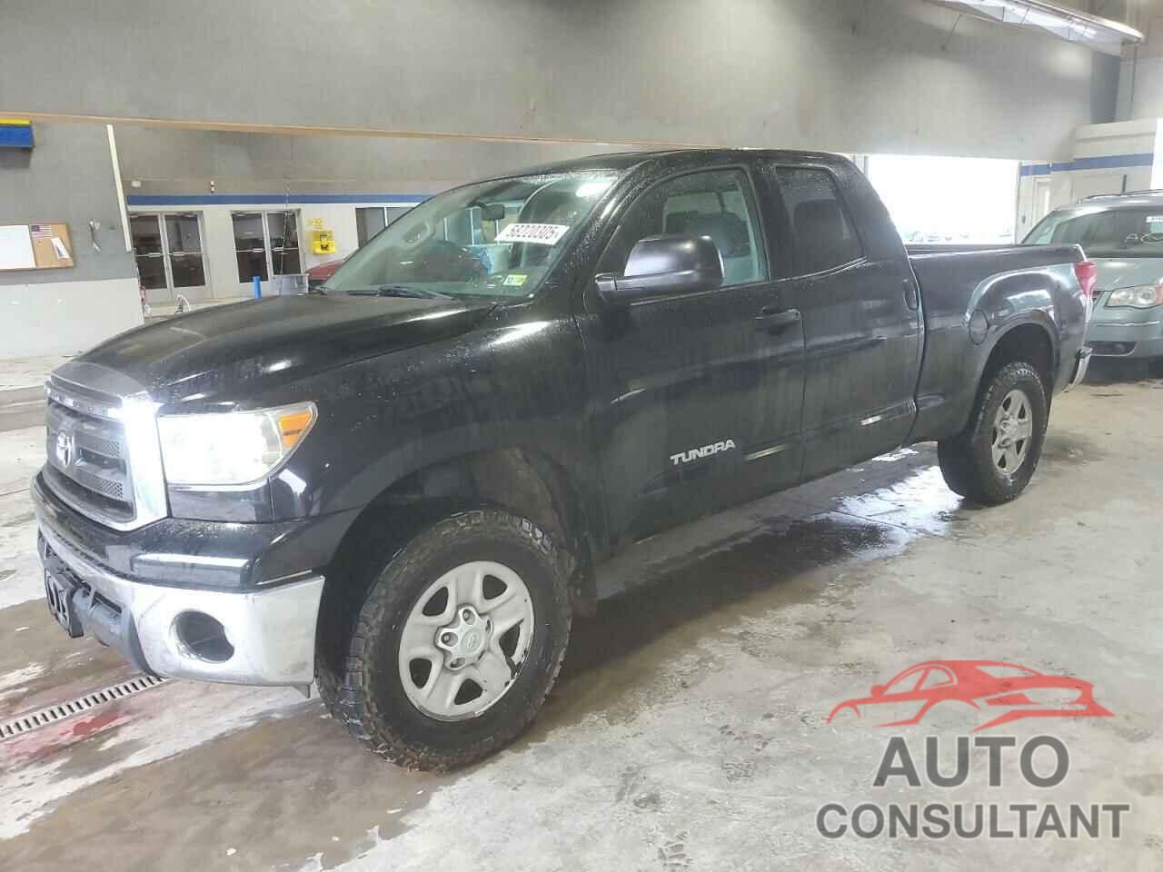 TOYOTA TUNDRA 2010 - 5TFUM5F18AX014420