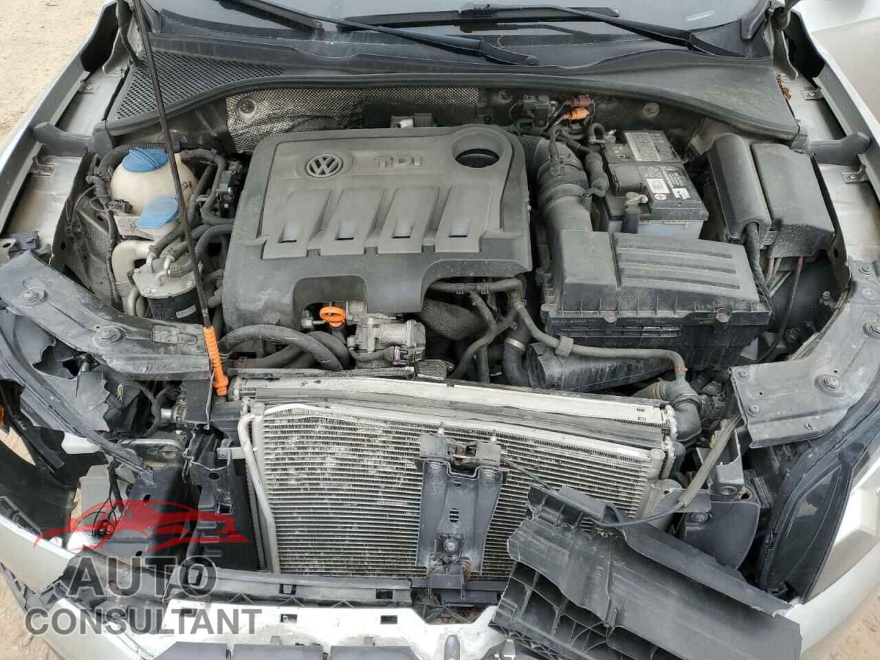 VOLKSWAGEN PASSAT 2012 - 1VWBN7A39CC108113