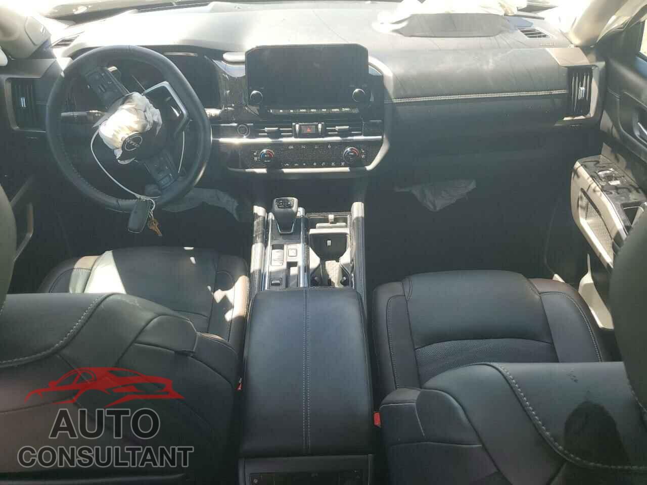NISSAN PATHFINDER 2023 - 5N1DR3DH9PC211372