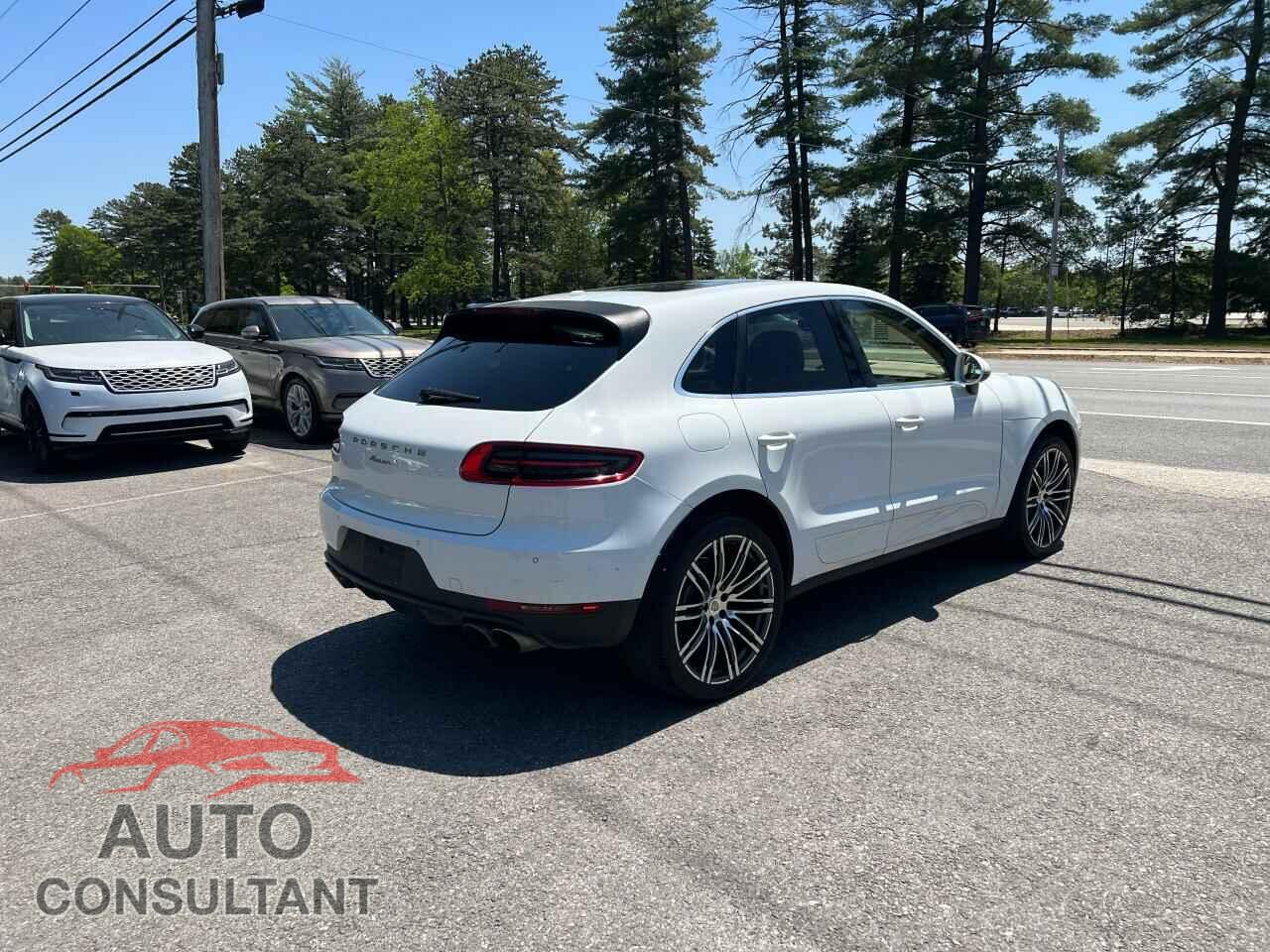 PORSCHE MACAN 2015 - WP1AB2A56FLB61043