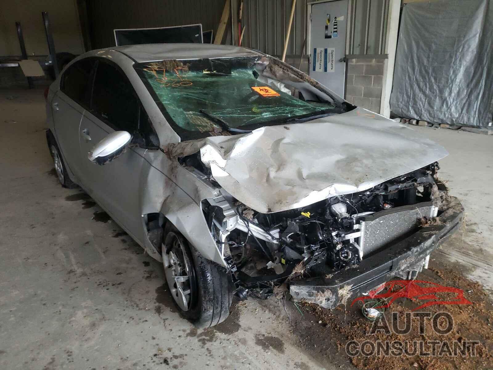 KIA FORTE 2018 - 3KPFK4A79JE237327