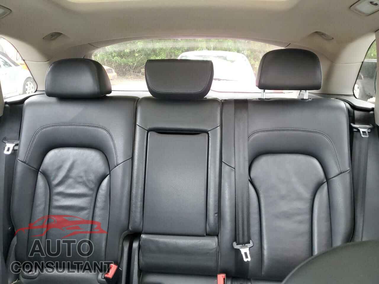 AUDI Q5 2011 - WA1DKAFPXBA101964