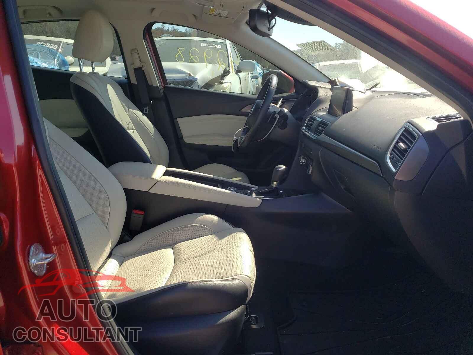 MAZDA 3 2017 - 3MZBN1W30HM132425