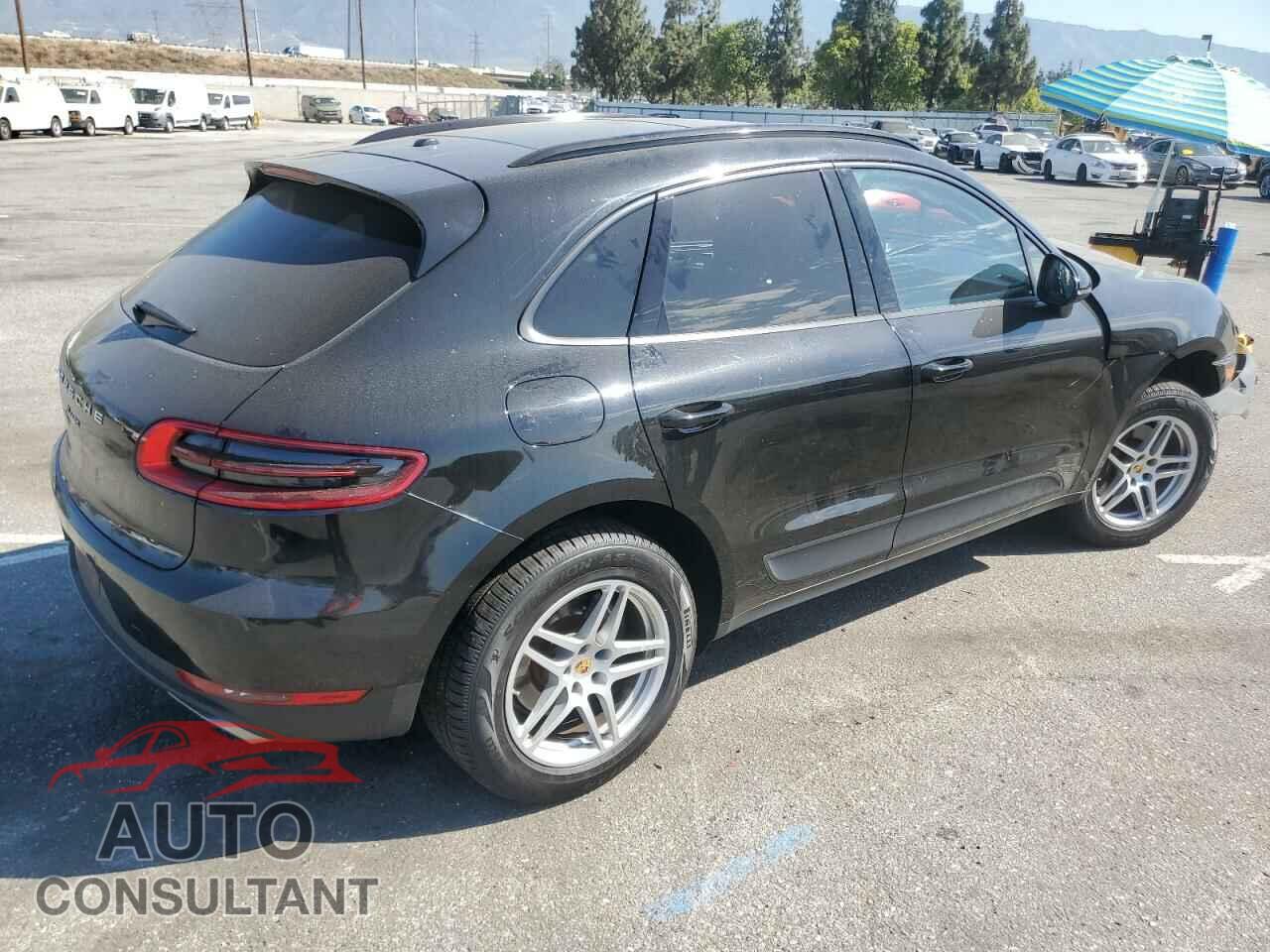 PORSCHE MACAN 2018 - WP1AA2A58JLB18304