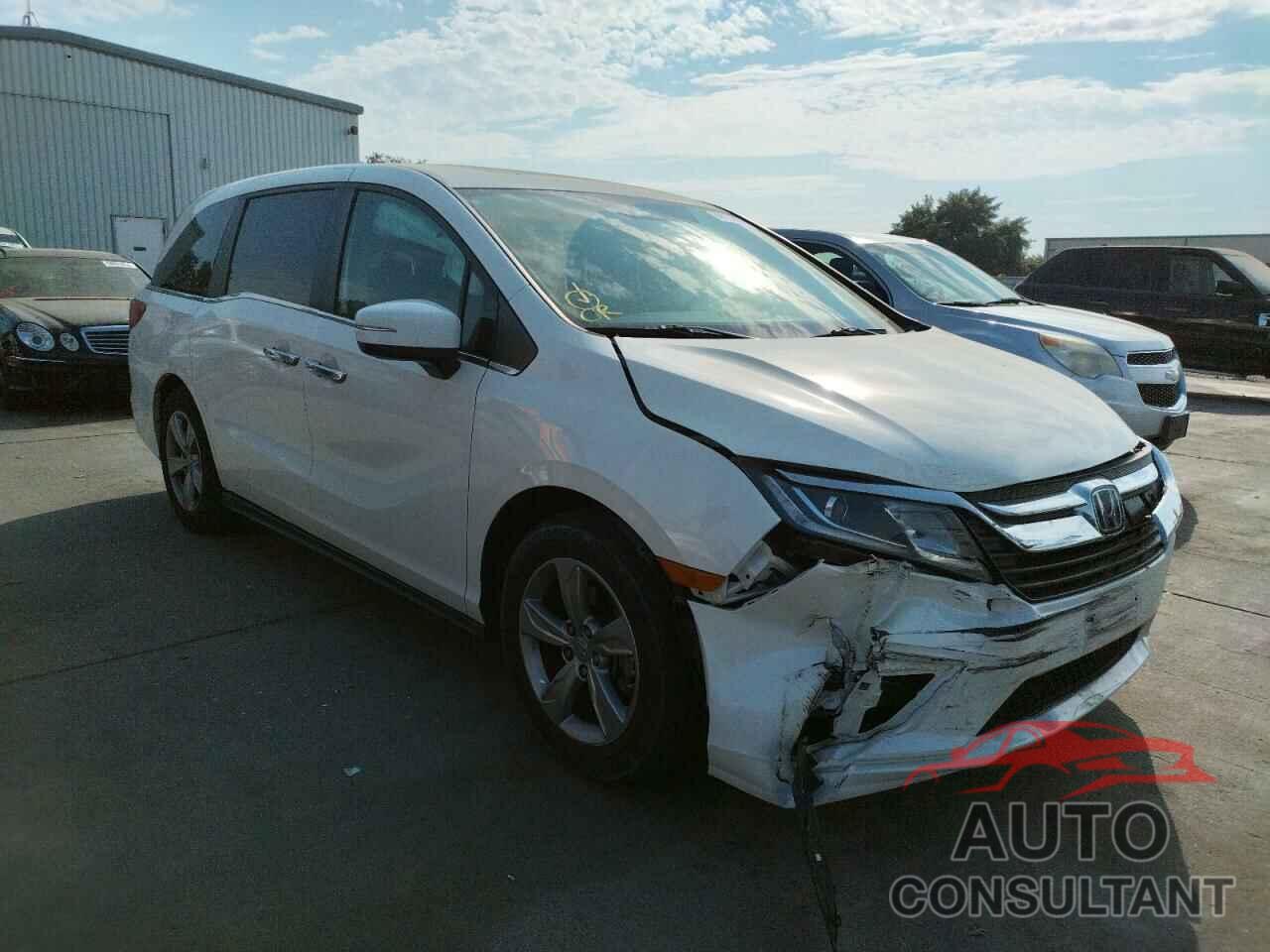 HONDA ODYSSEY 2018 - 5FNRL6H7XJB049096