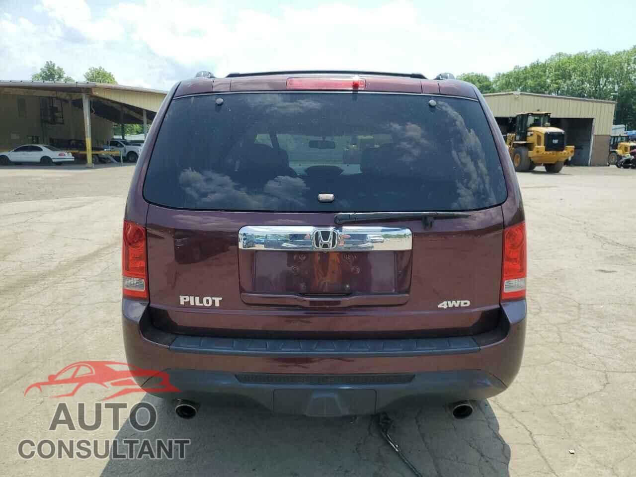 HONDA PILOT 2015 - 5FNYF4H77FB034781