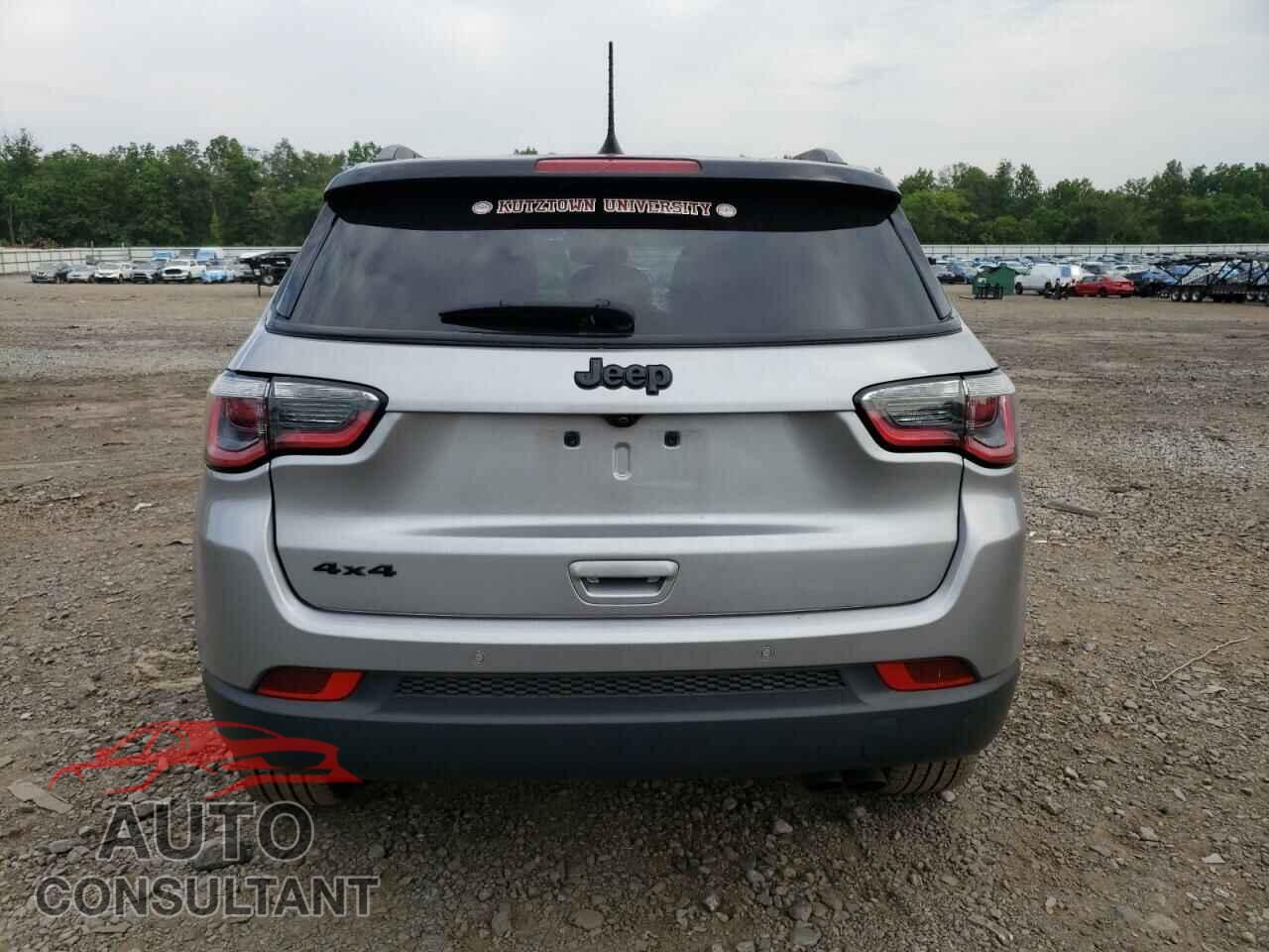 JEEP COMPASS 2019 - 3C4NJDCBXKT673617