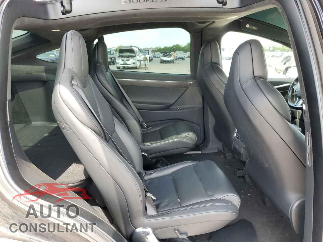 TESLA MODEL X 2017 - 5YJXCBE21HF044422