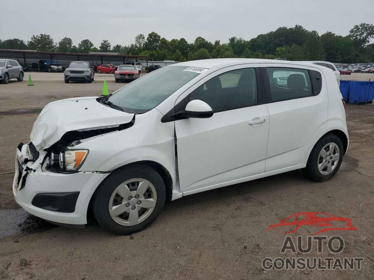 CHEVROLET SONIC 2015 - 1G1JA6SH5F4151126